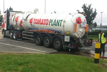 Tomato Plant | Tanker Division, Articulated | Iver, Buckinghamshire & London image 3