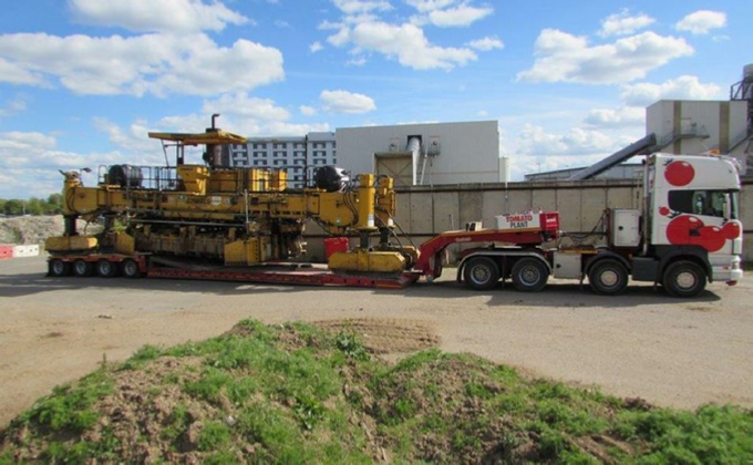 Tomato Plant 4 Axle Articulated Truck